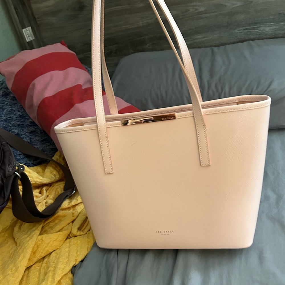 Ted baker hang bag